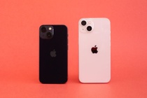 Dai ly giam gia hon 3 trieu dong cac ban iPhone 13 ban cham hinh anh