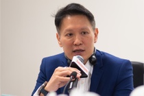 CEO Binance bat ngo toi Viet Nam hinh anh