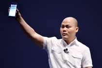 Smartphone thuong hieu Viet: Nguoi o dinh cao, ke ve vuc sau hinh anh