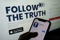 Mạng xã hội của ông Trump bị hack khi vừa ra mắt
