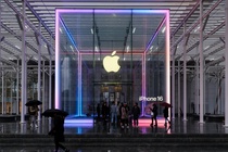 Tim Cook: ‘Phan lon iPad, Mac, Apple Watch vao My se nhap tu Viet Nam’ hinh anh