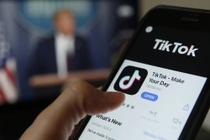 Ong Trump lai muon 'cuu' TikTok hinh anh