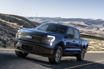 Ford F-150 Lightning tiep tuc tang gia ban hinh anh