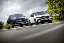 Mercedes-Benz tang gia hang loat mau xe, cao nhat 380 trieu dong hinh anh