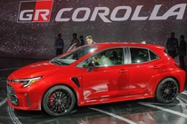 Phai boc tham de mua Toyota GR Corolla tai Nhat Ban hinh anh