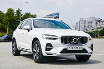 Tesla khơi mào giảm giá xe điện, Ford tham gia nhưng Volvo nói không