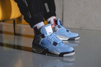 Giày Nike Air Jordan 4 được bán theo hình thức xổ số