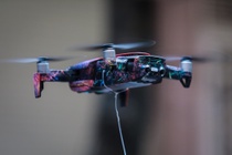 Cửa hàng dùng drone giao bánh mì để tạo hứng thú cho khách