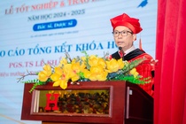 Le tot nghiep day cam xuc tai Dai hoc Quoc te Hong Bang hinh anh