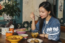 An chay kieu Hong Kong tai nha hang cua Ngo Thanh Van - Huy Tran hinh anh