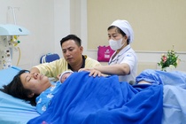 Khong doi luc nhieu tien moi dam sinh con hinh anh