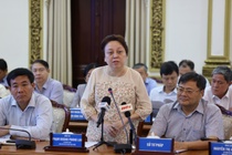 Ngung thanh tra, ai kiem soat thuc pham ban o TP.HCM? hinh anh