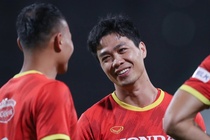 Cong Phuong xung dang duoc HLV Kim Sang-sik trao co hoi hinh anh