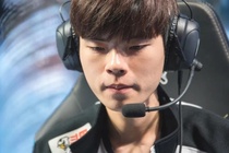 Sau that bai truoc T1 cua Faker, DragonX tiep tuc sa nga hinh anh
