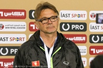 HLV Troussier: 'Tôi muốn thấy những sai lầm kiểu này'