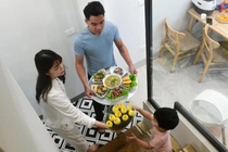 Lan dau lam mam co tat nien cua vo chong tre hinh anh