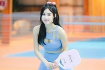 Do khoc do cuoi khi choi pickleball voi sep hinh anh