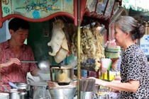 Nhung xe hu tieu 60 nam tuoi o Sai Gon hinh anh