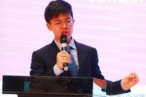 Hoc sinh tranh bien tieng Anh ve dong tien chung ASEAN hinh anh