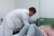Tuc gian vi con khong hieu bai, me uong thuoc ngu qua lieu hinh anh