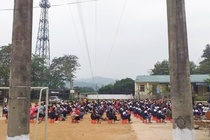 Duong dien cao the de doa hang tram hoc sinh o Nghe An hinh anh