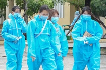 41 thi sinh o Da Nang mac do bao ho den lam thu tuc du thi hinh anh