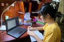 So GD&DT TP.HCM de xuat ho tro thiet bi hoc online cho 72.600 hoc sinh hinh anh