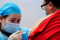Trung Quoc thuc day thuyet am muu ve nguon goc virus va vaccine My hinh anh