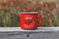 Vi sao socola dung trong coc mau do lai 'ngon' hon? hinh anh