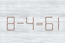 Di chuyển 2 que diêm để biến phép toán 8 - 4 = 61 thành đúng