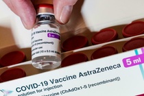 Viet Nam nhan them 200.000 lieu vaccine AstraZeneca hinh anh