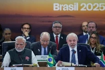 Tong thong Brazil dap tra ong Trump: 'The gioi khong can mot hoang de' hinh anh
