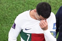 Bé gái gặp vấn đề tâm lý vì bị tấn công trên mạng do chế giễu Ronaldo