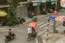 Anh Ha Noi sau gio lam cua nu nhan vien van phong hinh anh