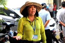 Nu chu tich hua 'tu quan': Toi cam thay ap luc truoc bao chi hinh anh