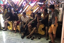 Lien tiep dot kich quan karaoke, khach san o TP.HCM hinh anh