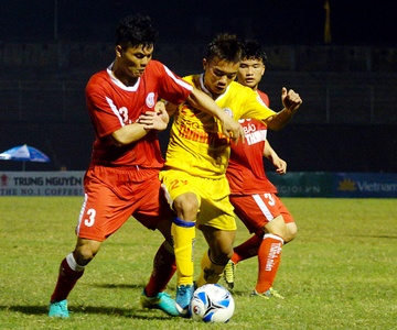 Ruot duoi ty so ngoan muc tai giai U19 quoc gia hinh anh
