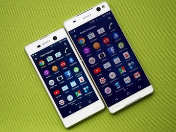 Smartphone tam trung canh tranh khoc liet tai Viet Nam hinh anh