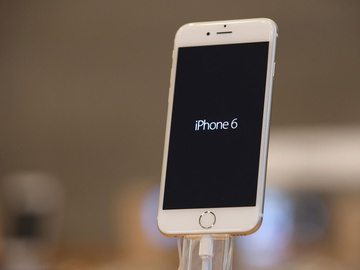 Loat smartphone giam gia manh nhat thang can Tet hinh anh