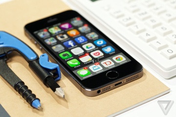 Loan tin don ve ten goi cua iPhone 4 inch moi hinh anh