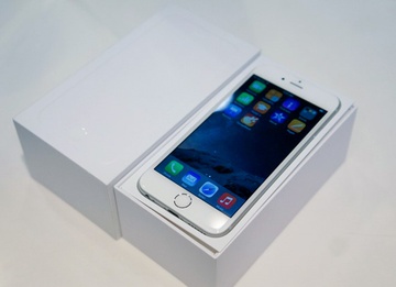 Tai sao iPhone 6 co nhieu muc gia nhu vay? hinh anh