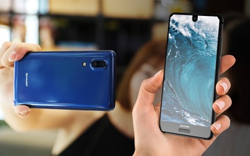 Sharp ra mat smartphone tran vien, camera giong iPhone 8 hinh anh