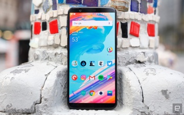 OnePlus 5T ra mat: Man hinh 6 inch, gia bang nua iPhone X hinh anh