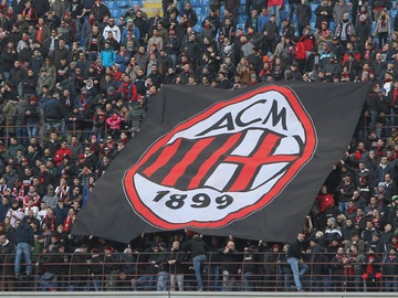 Chu Trung Quoc hoan tat cuoc thau tom AC Milan hinh anh