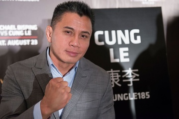 Cung Le: Flores phai ton mo hoa don benh vien neu dau voi toi hinh anh