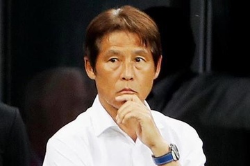 Nishino va Park Hang-seo se la cap ky phung dich thu hinh anh