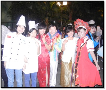 Thich lam bep truong, co can hoc dai hoc? hinh anh