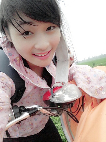 Co gai chinh phuc 135 km bang xe dien hinh anh