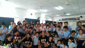 Ao thuat gia quoc te tam niem: 'Nu cuoi la mien phi' hinh anh