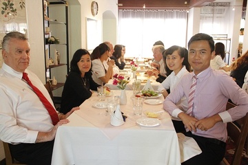 Du hoc Thuy Si: Hoi thao truong BHMS hinh anh